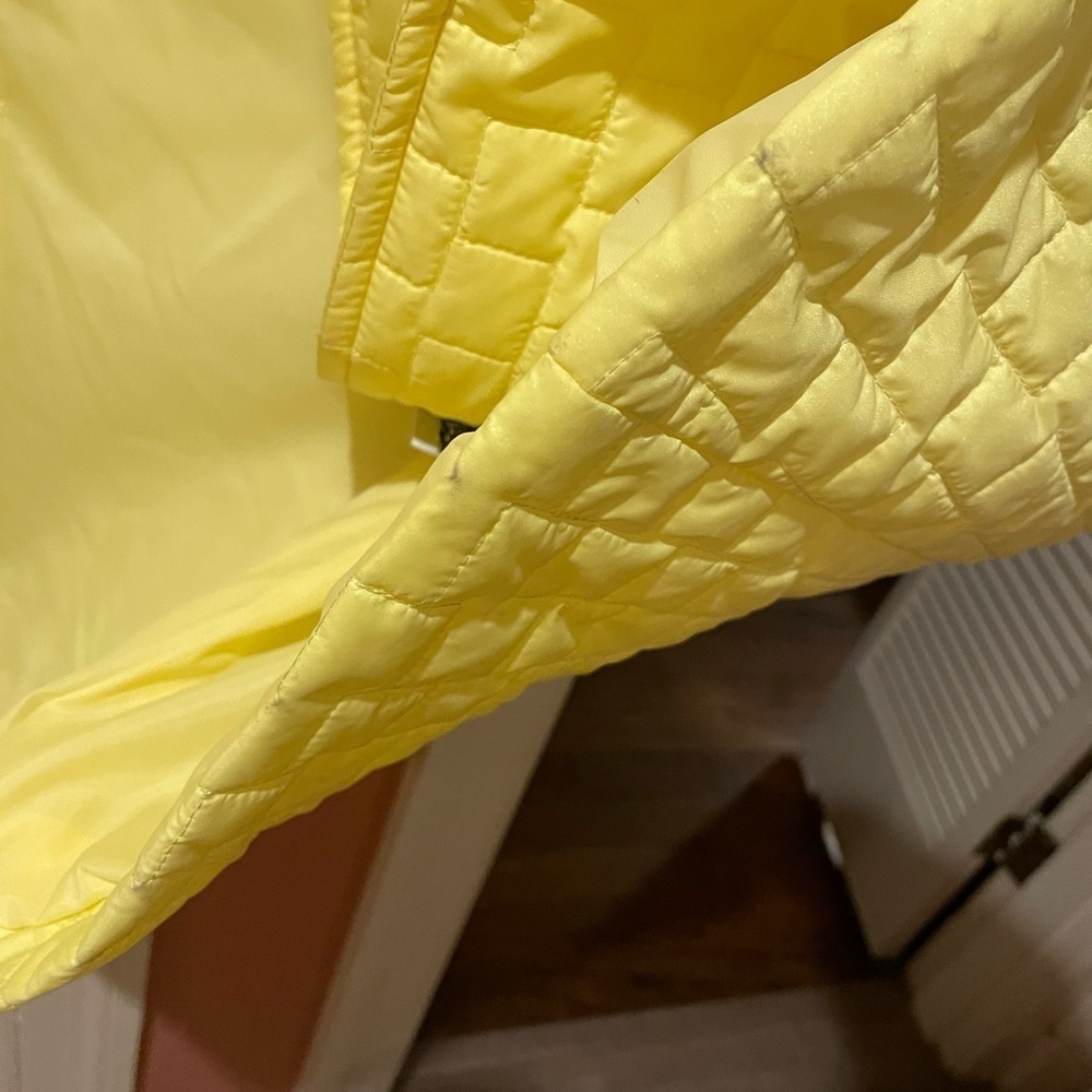 Vintage Mid century yellow puffer pea coat Fits like a small Label is Spindrift - Picture 5 of 7